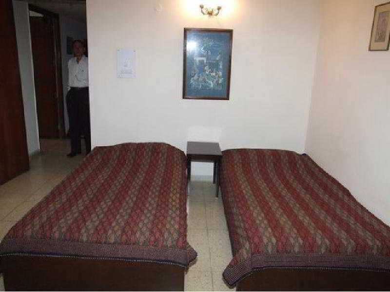 Sunshine Hotel