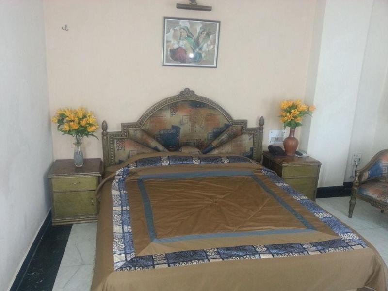 Sunshine Hotel 2*